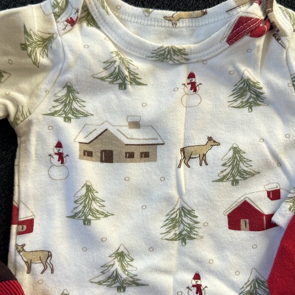 Lot of 5- Christmas long sleeve onesies - Picture 2 of 10